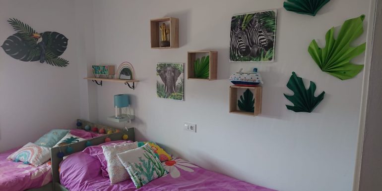 eb6cc1b3-2fb3-4eae-b76c-f6fa98d76aad