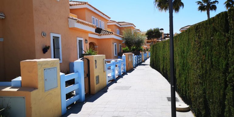 f190c7ee-0fe7-4368-86a4-6f21a26f7814 (1)