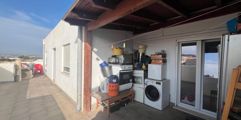 WhatsApp Image 2025-12-22 at 09.41.36