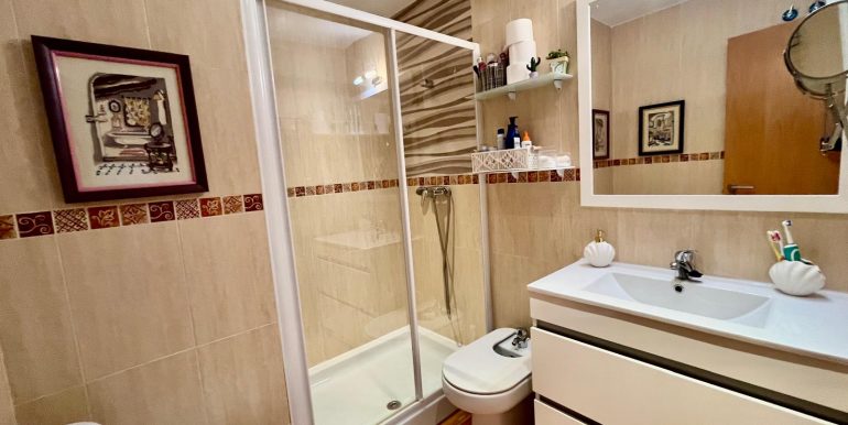 BAÑO1