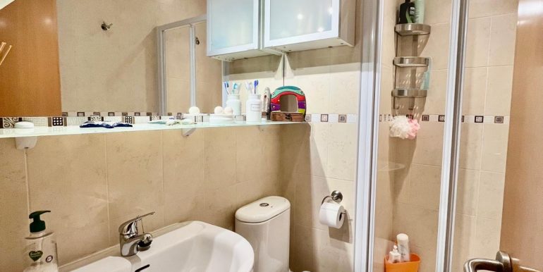 BAÑO2